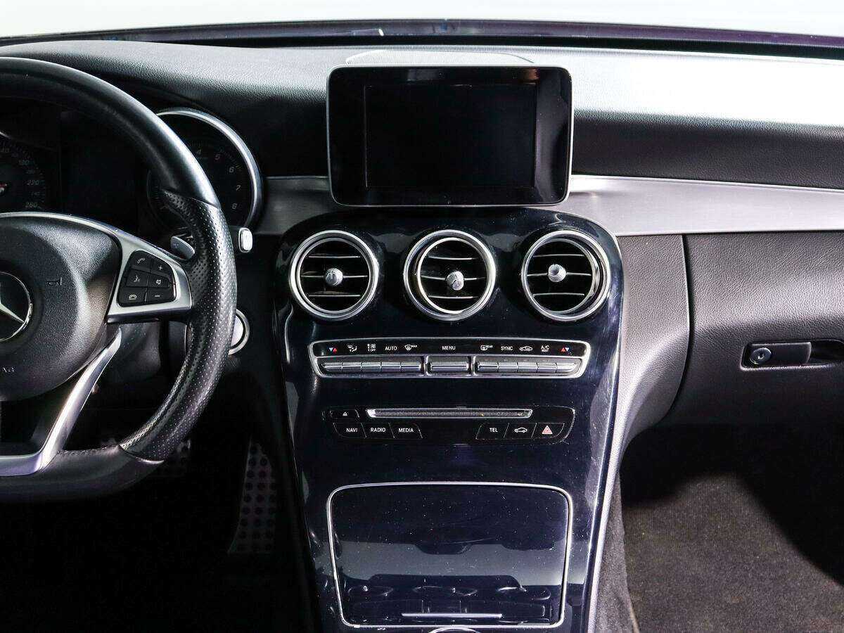 Б/У Мерседес-Бенц Ц-Класс 2016 года. Фото: #11