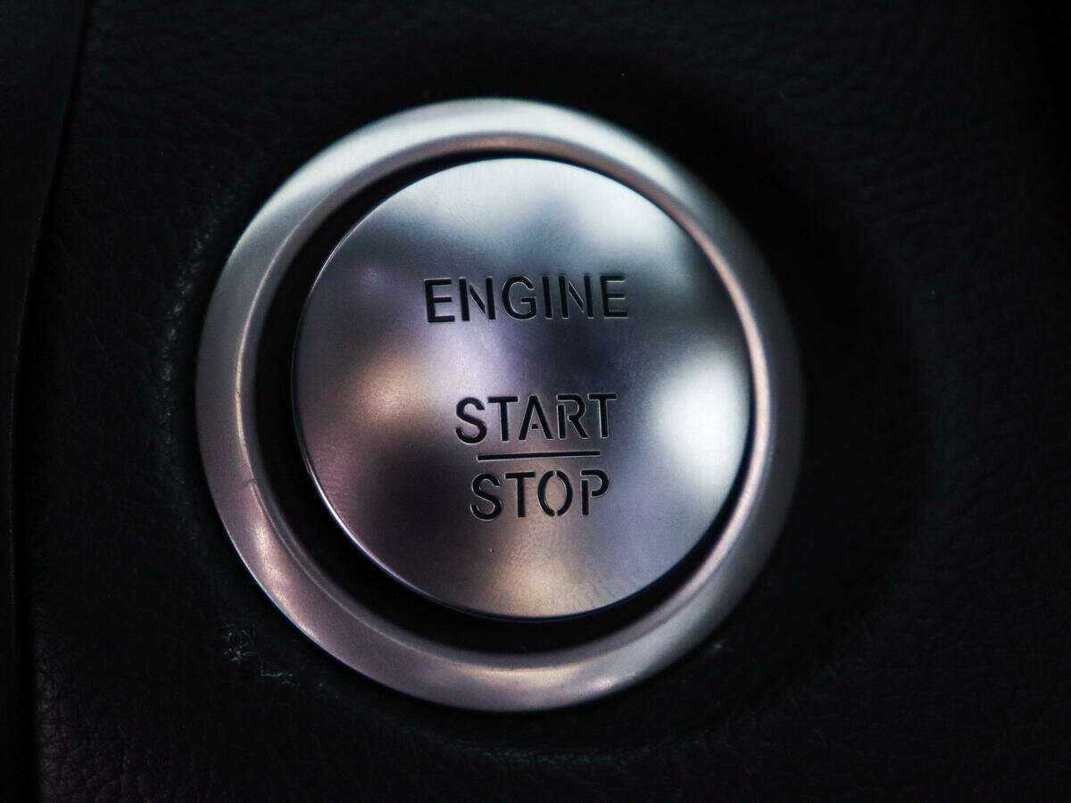 Б/У Мерседес-Бенц Ц-Класс 2016 года. Фото: #14