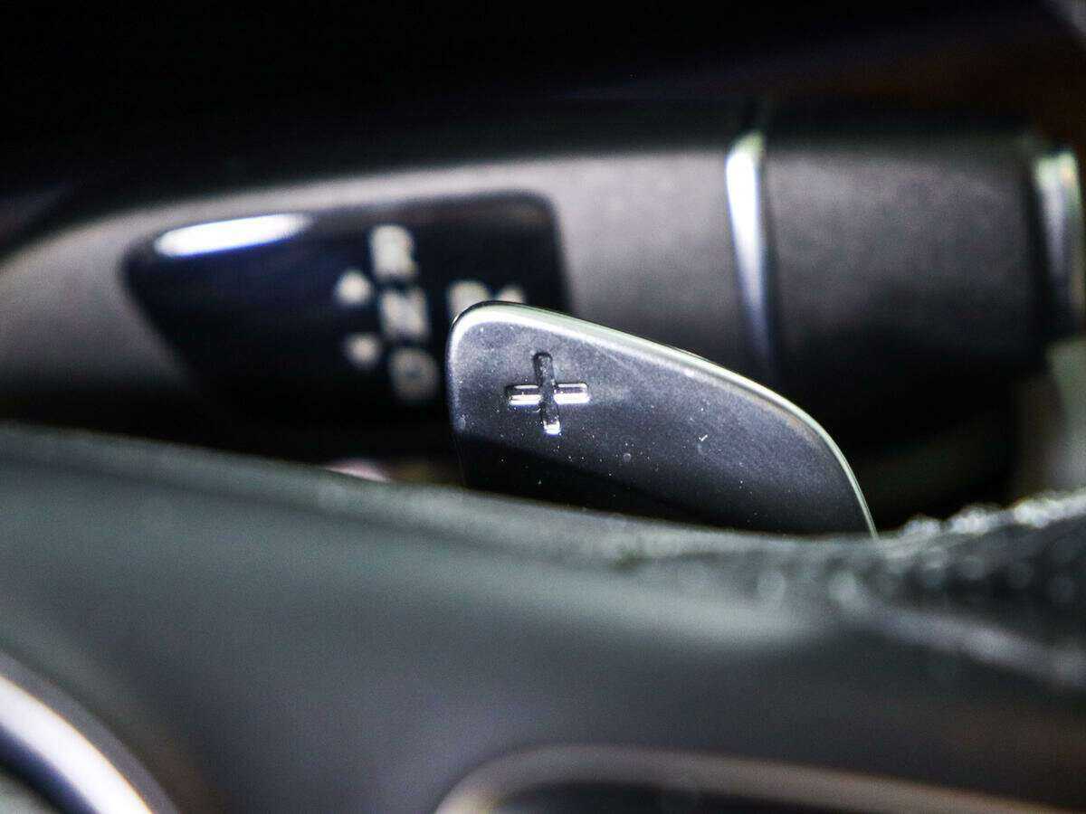 Б/У Мерседес-Бенц Е-Класс 2016 года. Фото: #18