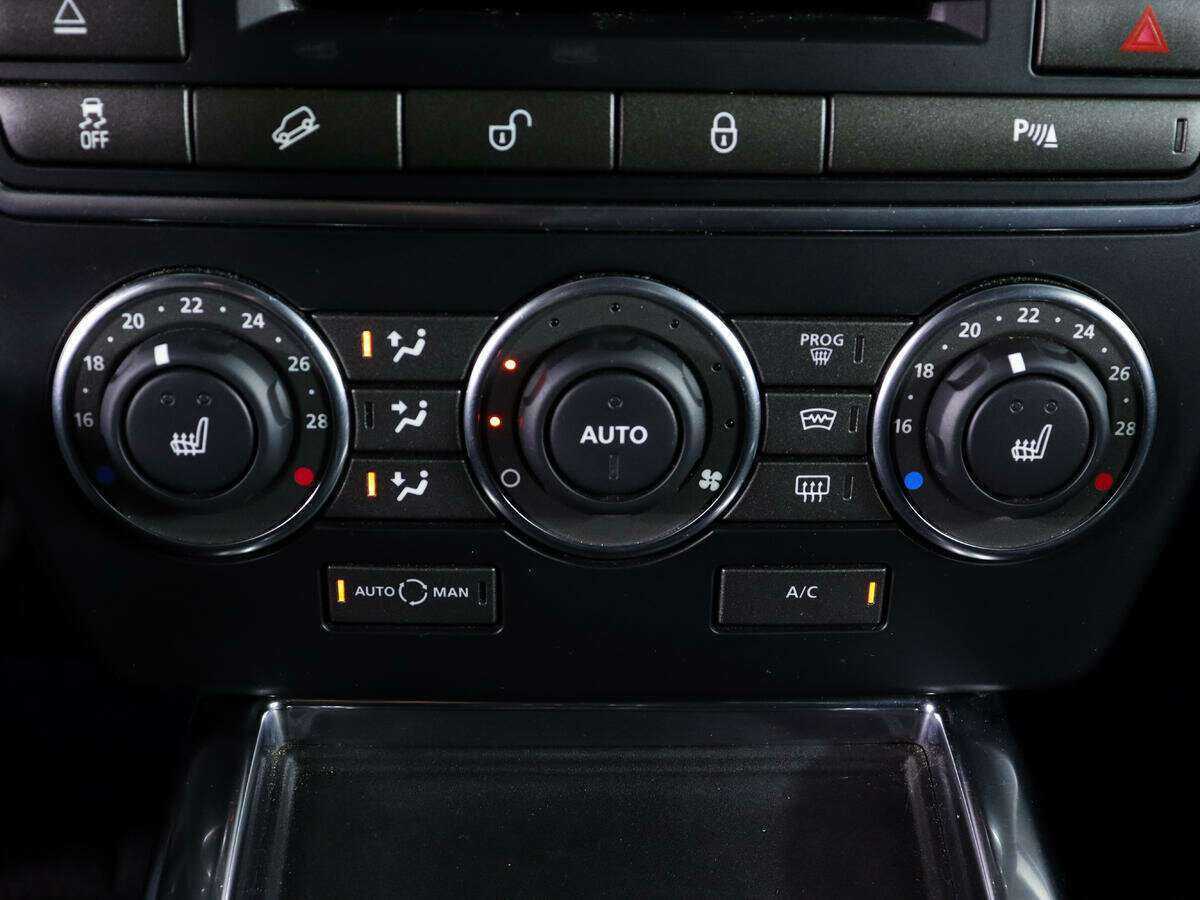 Б/У Лэнд Ровер Фрилендер 2013 года. Фото: #17