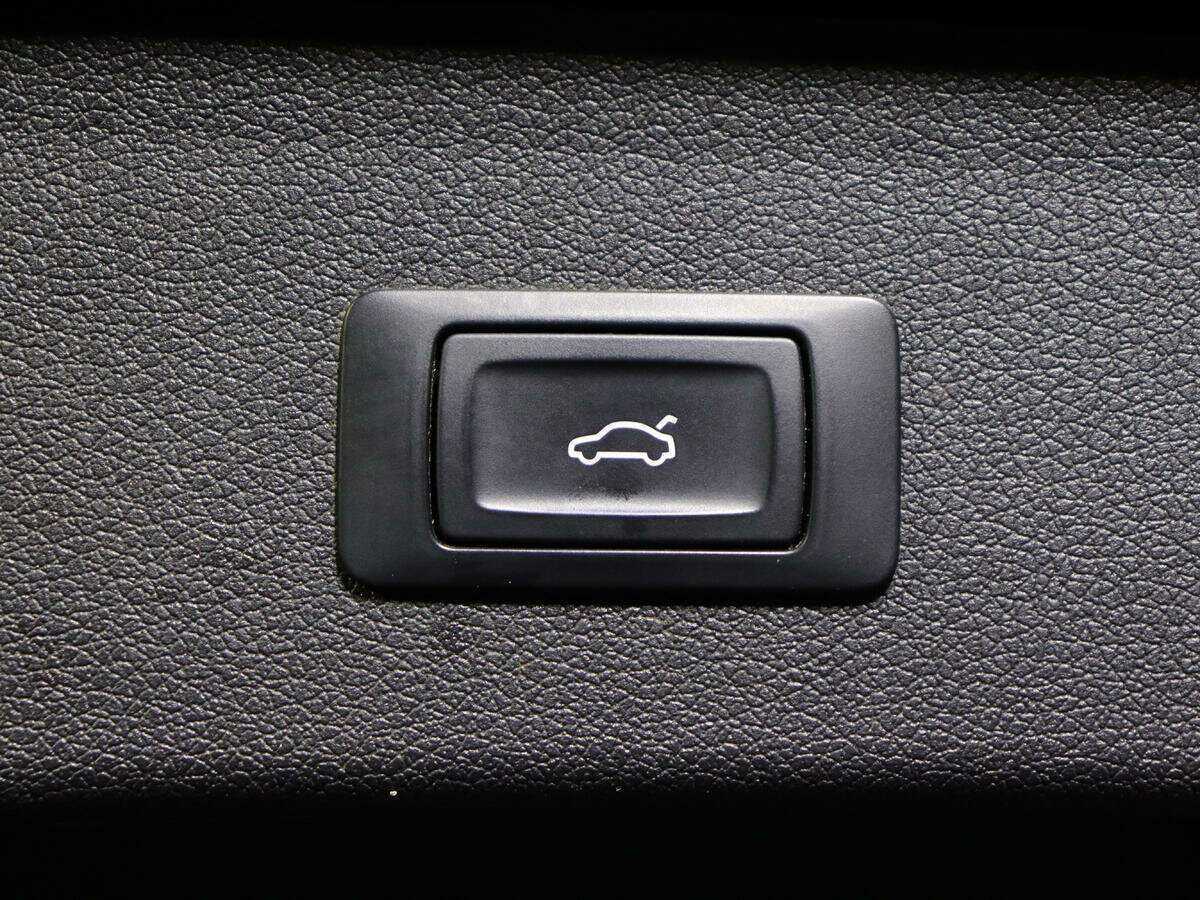 Б/У Ауди К5 2015 года. Фото: #15