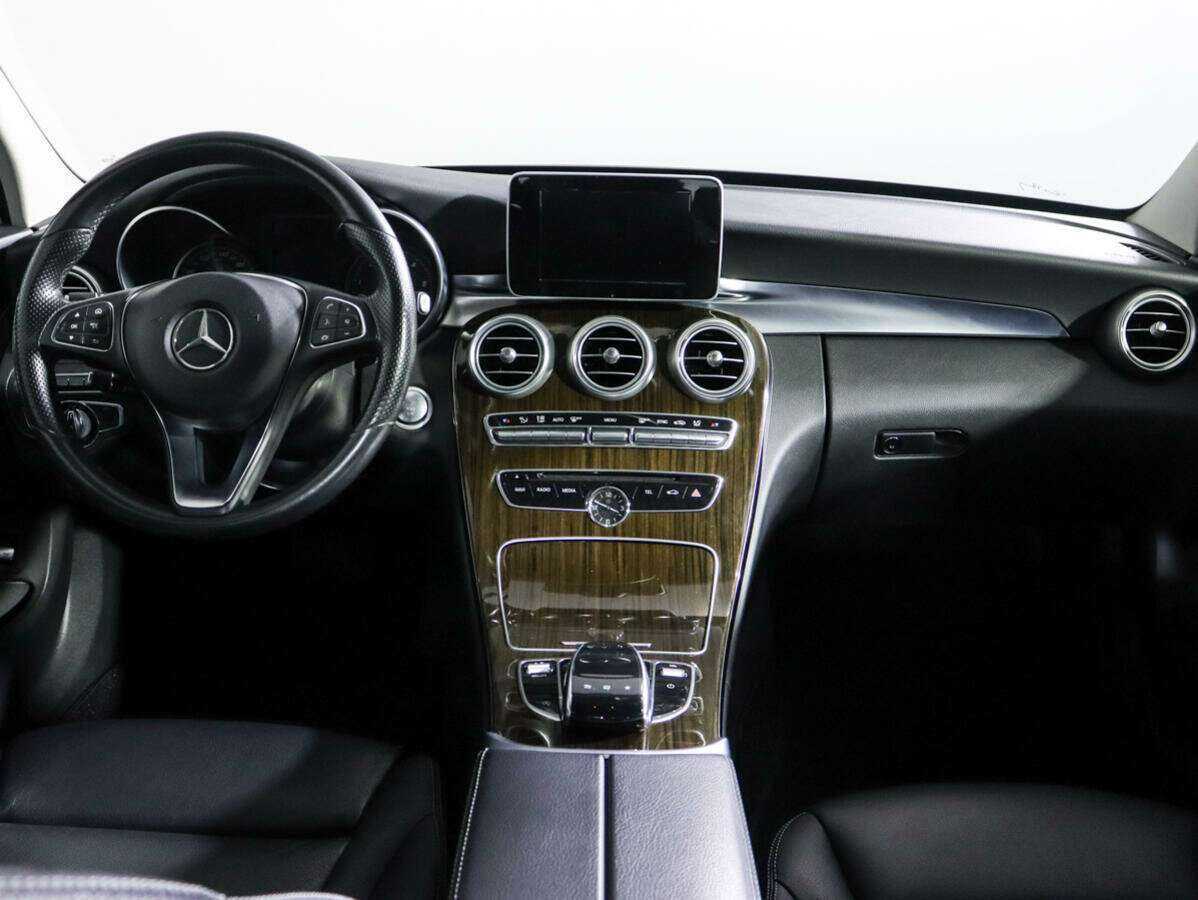 Б/У Мерседес-Бенц Ц-Класс 2015 года. Фото: #10