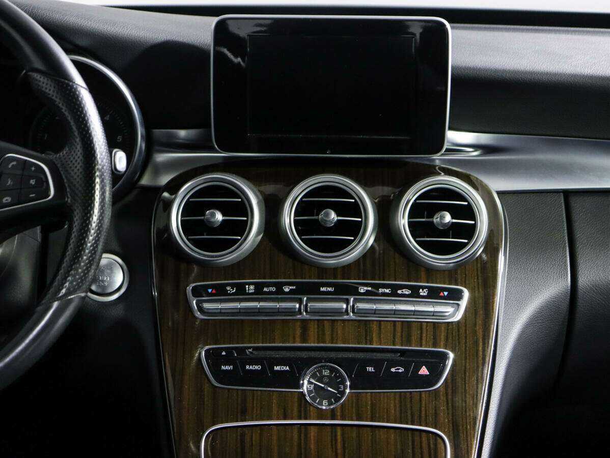 Б/У Мерседес-Бенц Ц-Класс 2015 года. Фото: #11