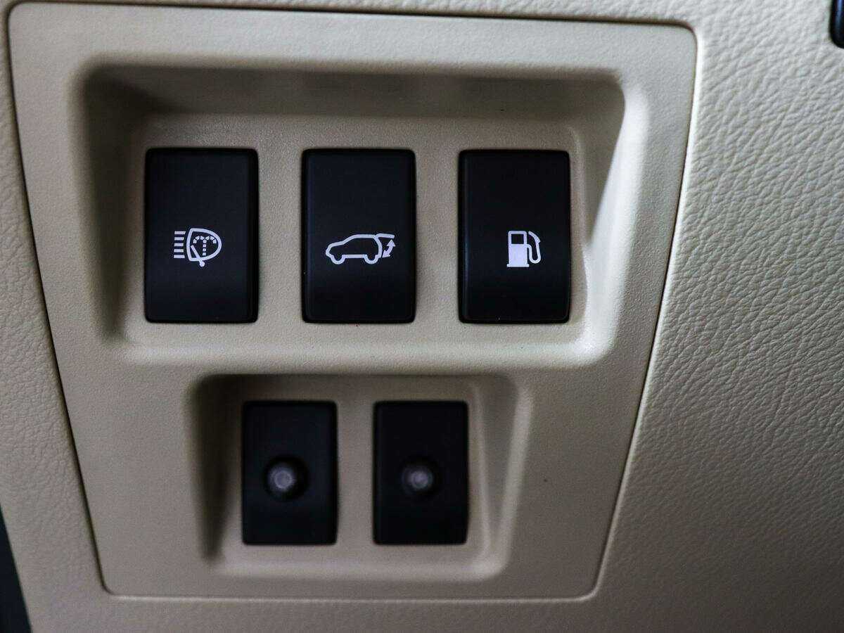 Б/У Лексус Р-Икс 2012 года. Фото: #15