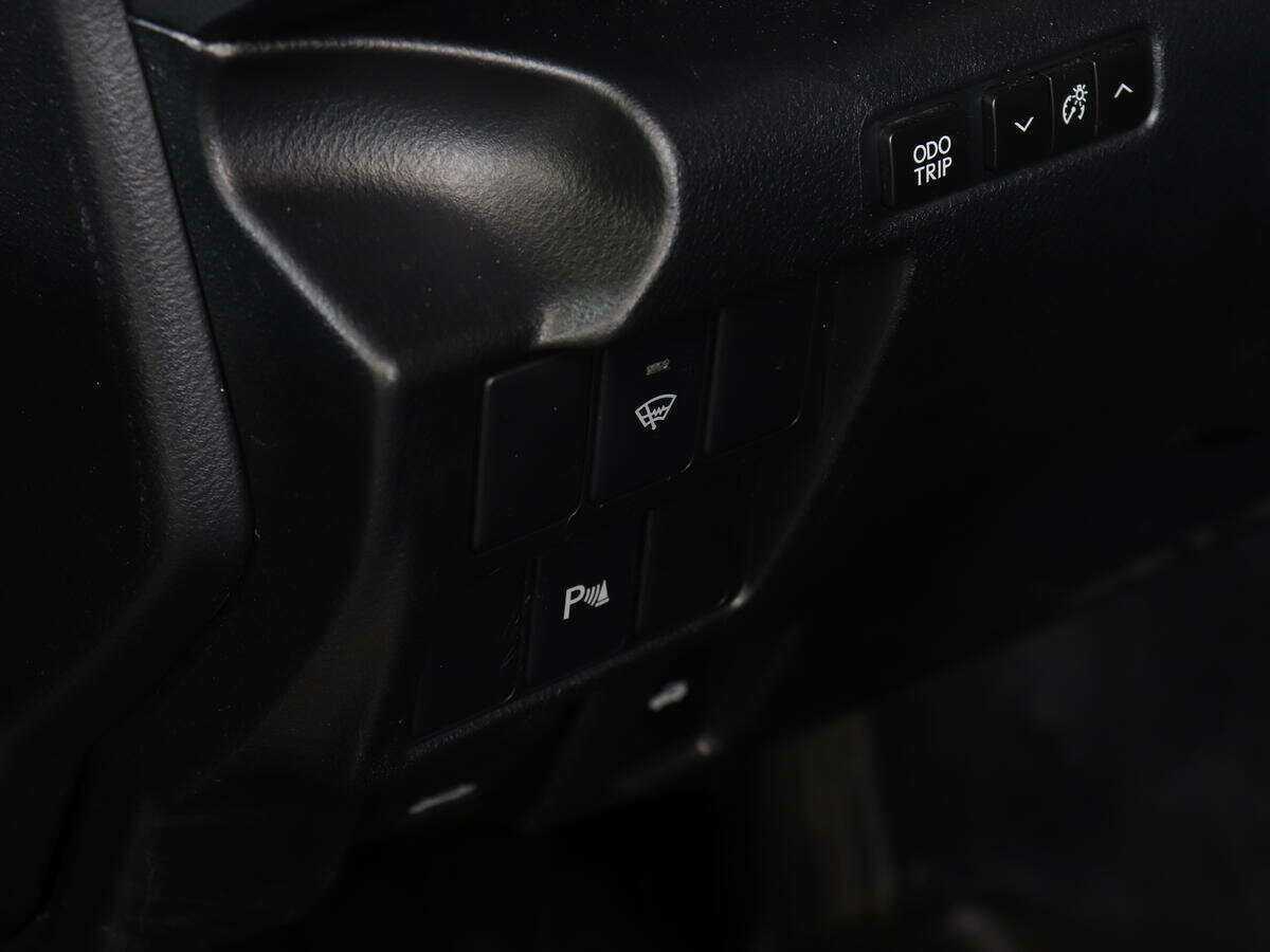 Б/У Лексус ИС 2015 года. Фото: #10