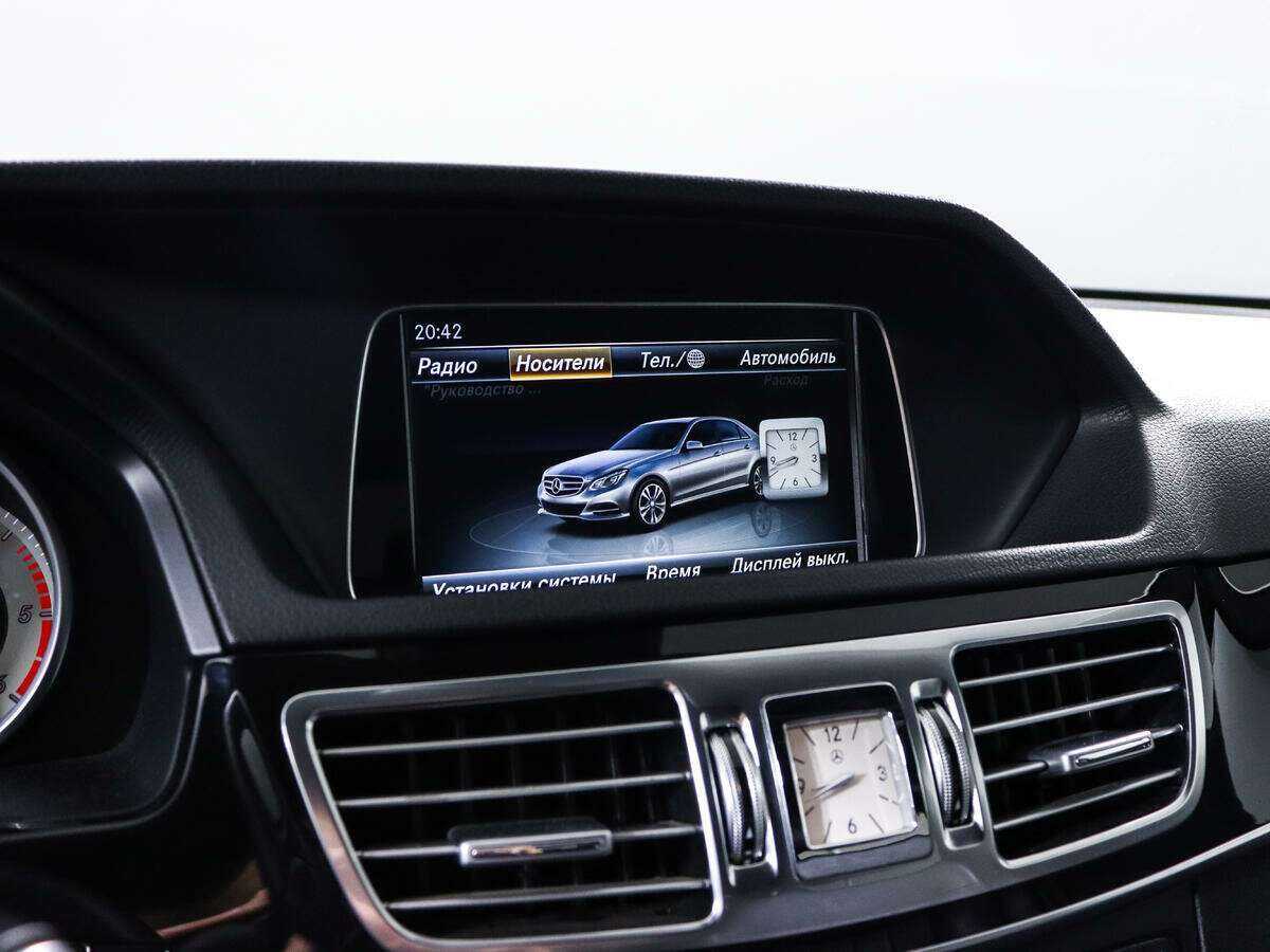 Б/У Мерседес-Бенц Е-Класс 2015 года. Фото: #13