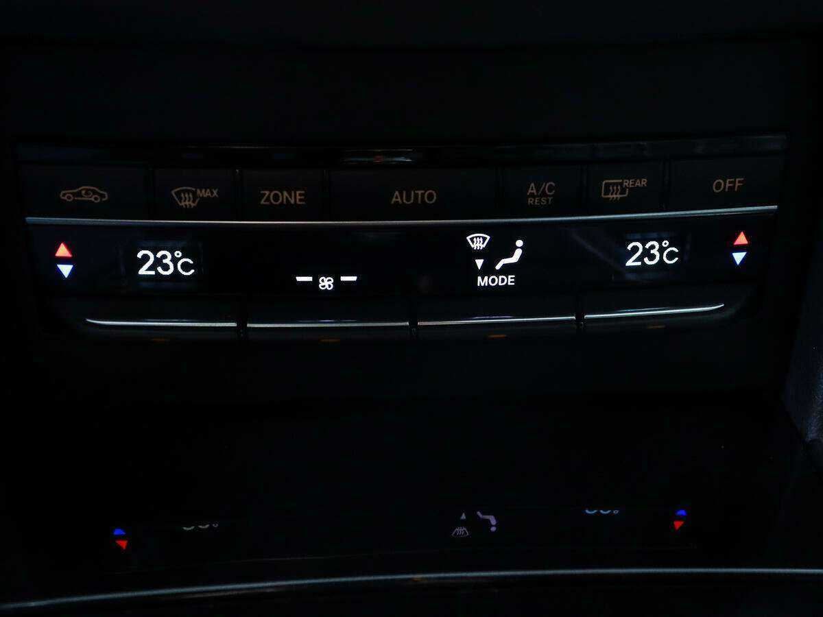 Б/У Мерседес-Бенц Е-Класс 2015 года. Фото: #16