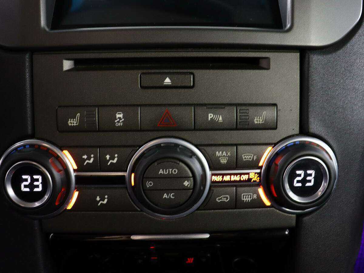 Б/У Лэнд Ровер Дискавери 2013 года. Фото: #26