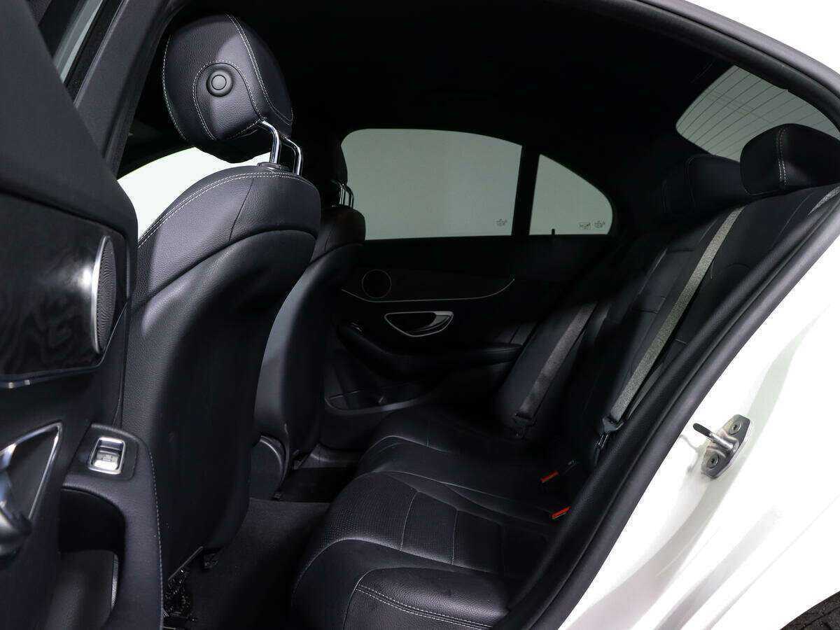 Б/У Мерседес-Бенц Ц-Класс 2018 года. Фото: #5