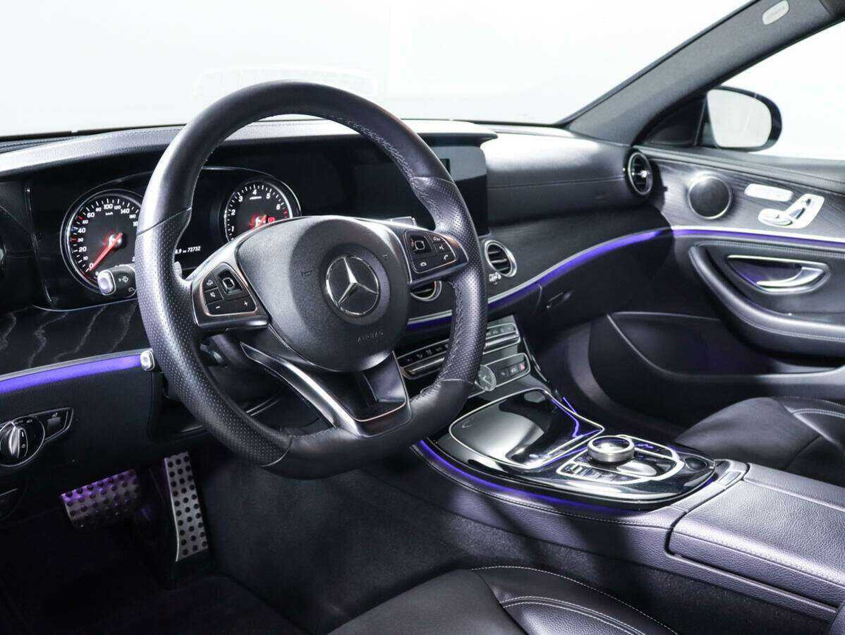 Б/У Мерседес-Бенц Е-Класс 2016 года. Фото: #10