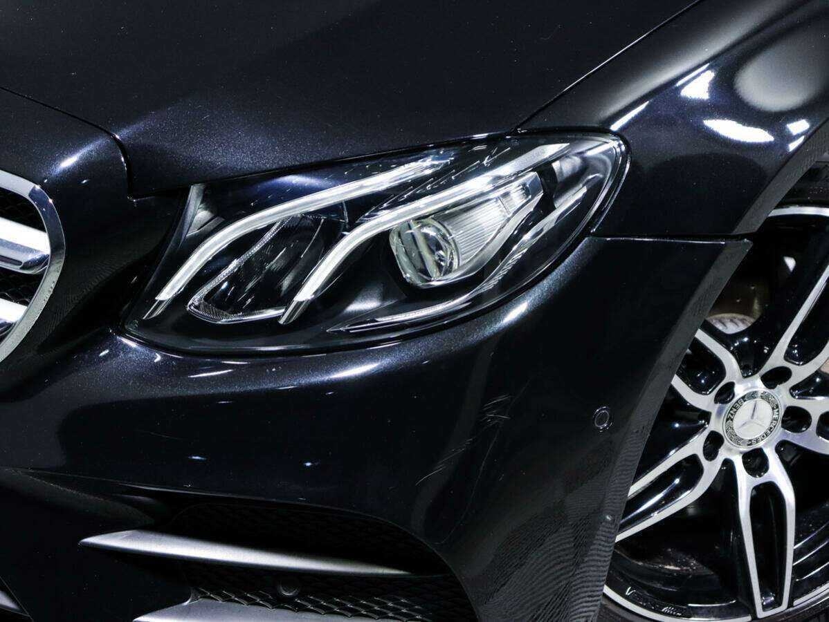 Б/У Мерседес-Бенц Е-Класс 2016 года. Фото: #11