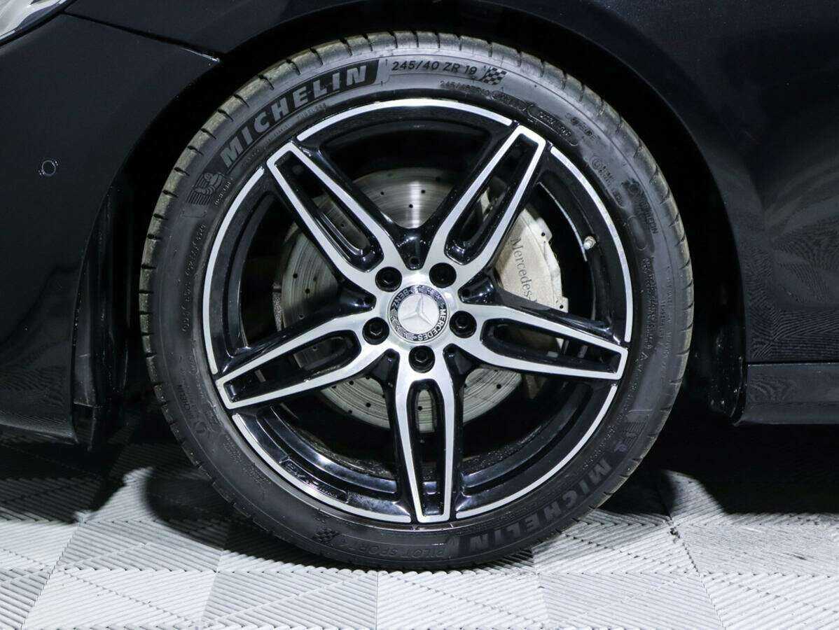 Б/У Мерседес-Бенц Е-Класс 2016 года. Фото: #12