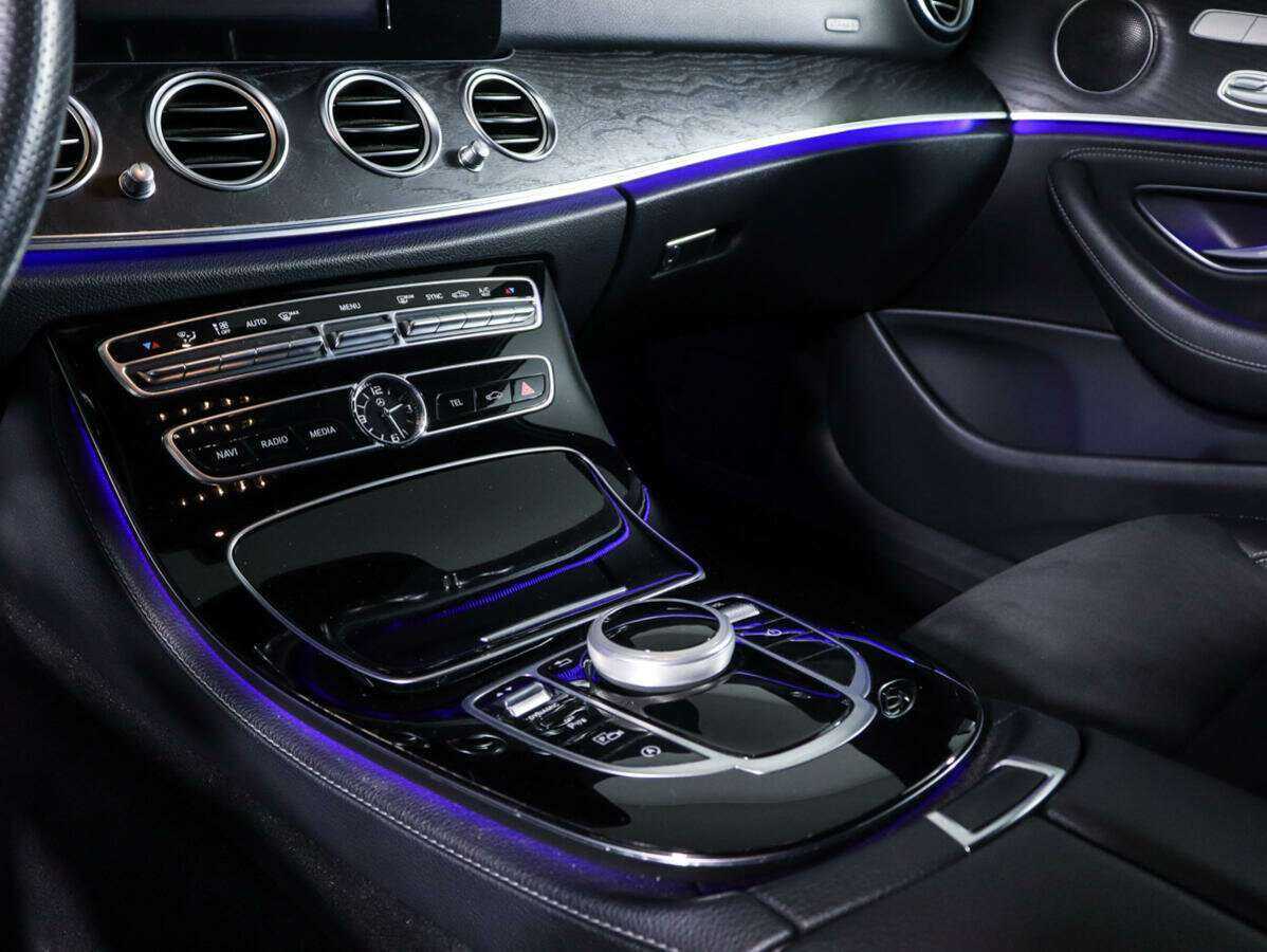 Б/У Мерседес-Бенц Е-Класс 2016 года. Фото: #16