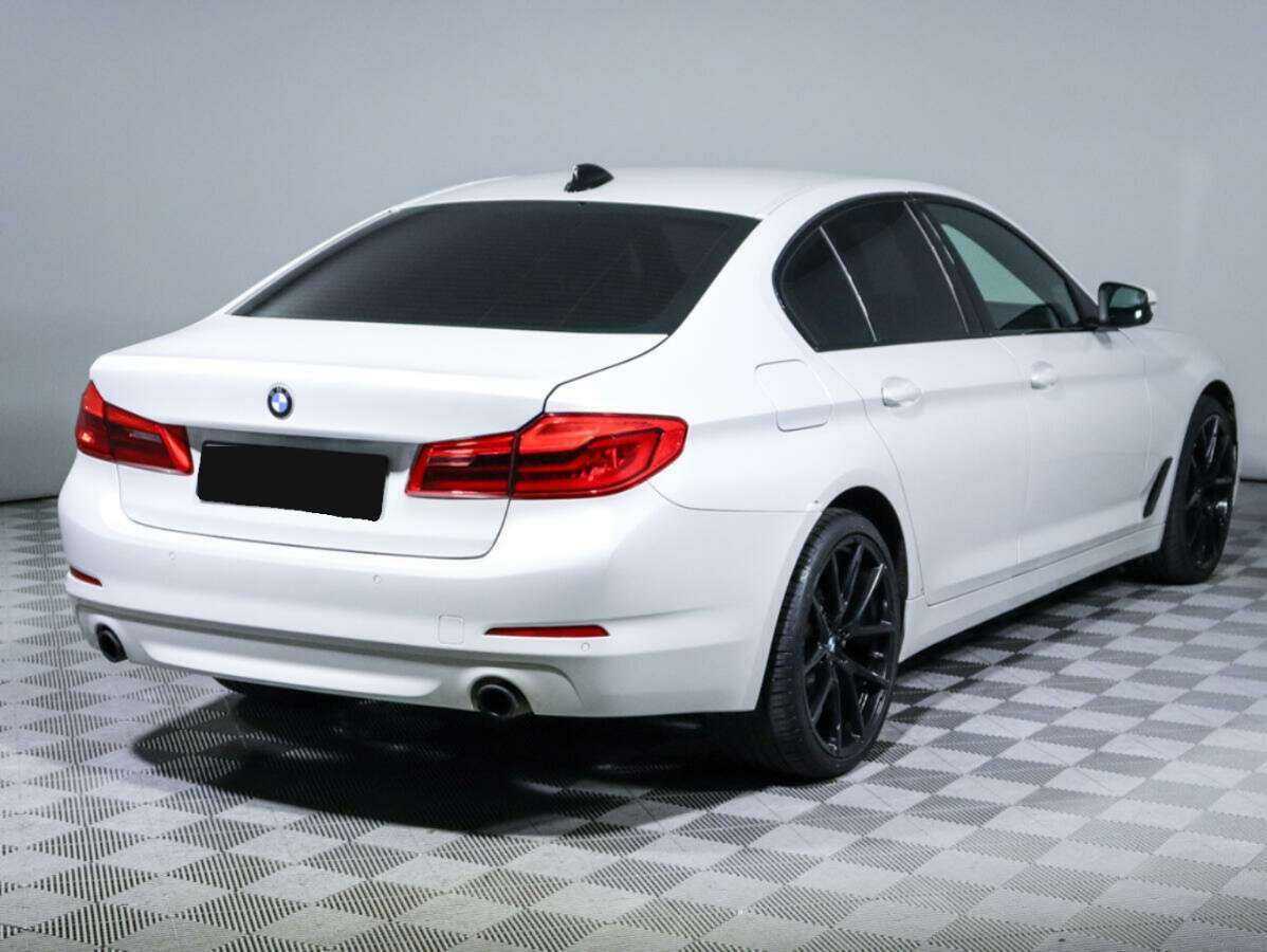 Б/У БМВ 5 серии 2018 года. Фото: #3