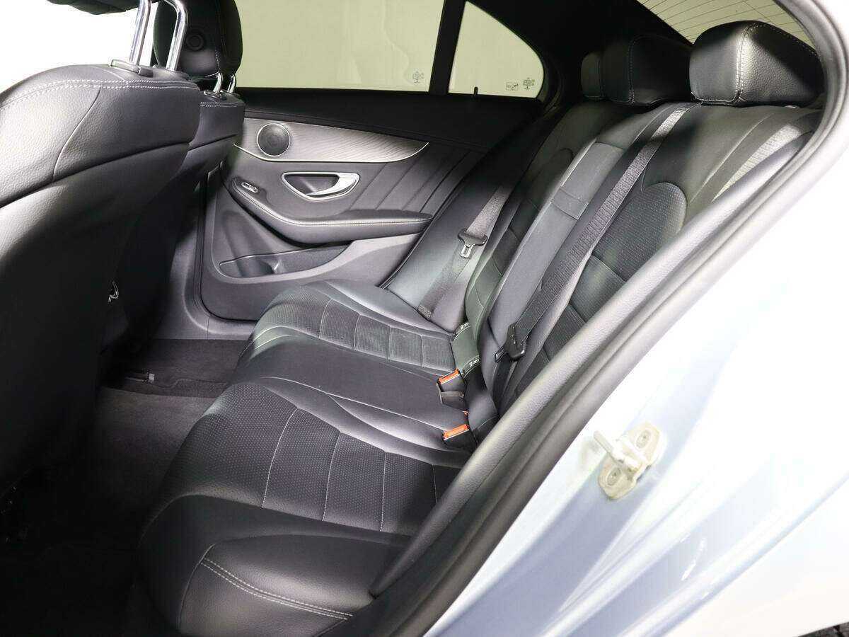 Б/У Мерседес-Бенц Ц-Класс 2015 года. Фото: #8