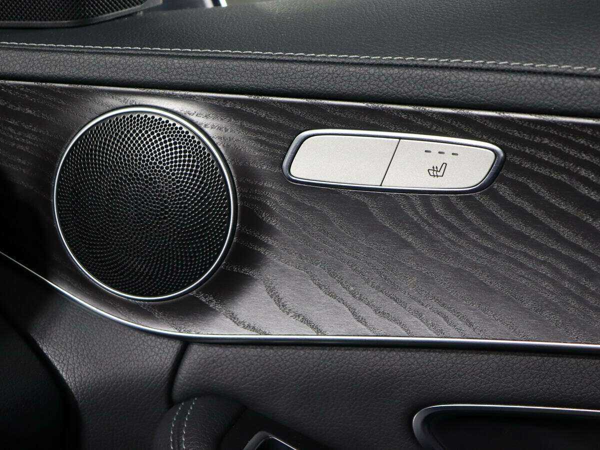 Б/У Мерседес-Бенц Ц-Класс 2015 года. Фото: #23