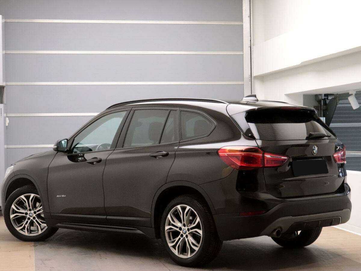 Б/У БМВ Икс1 2017 года. Фото: #5