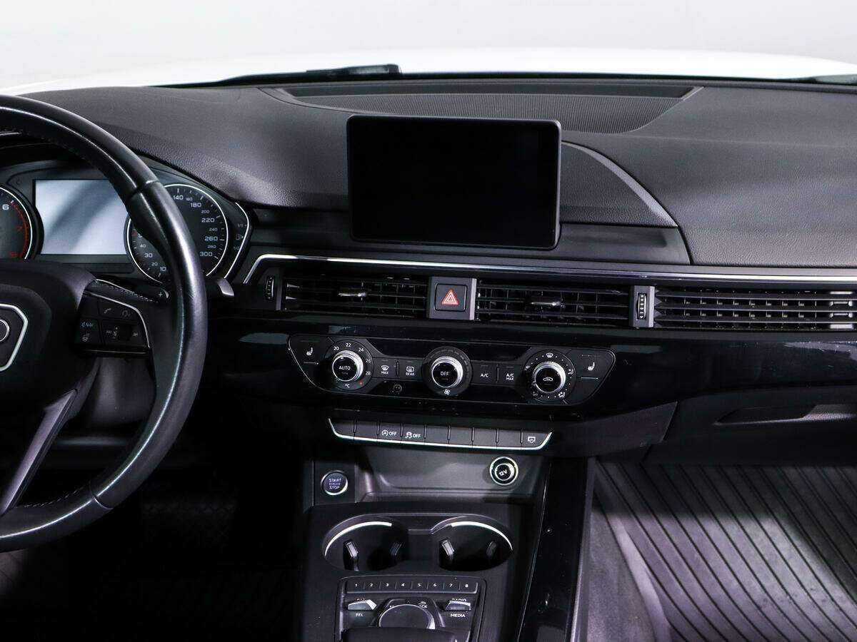 Б/У Ауди А4 2017 года. Фото: #10