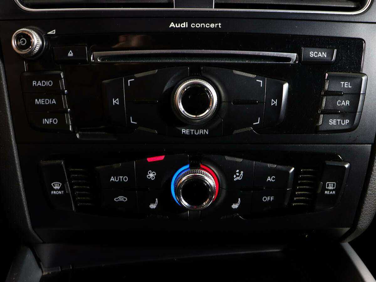 Б/У Ауди К5 2013 года. Фото: #18