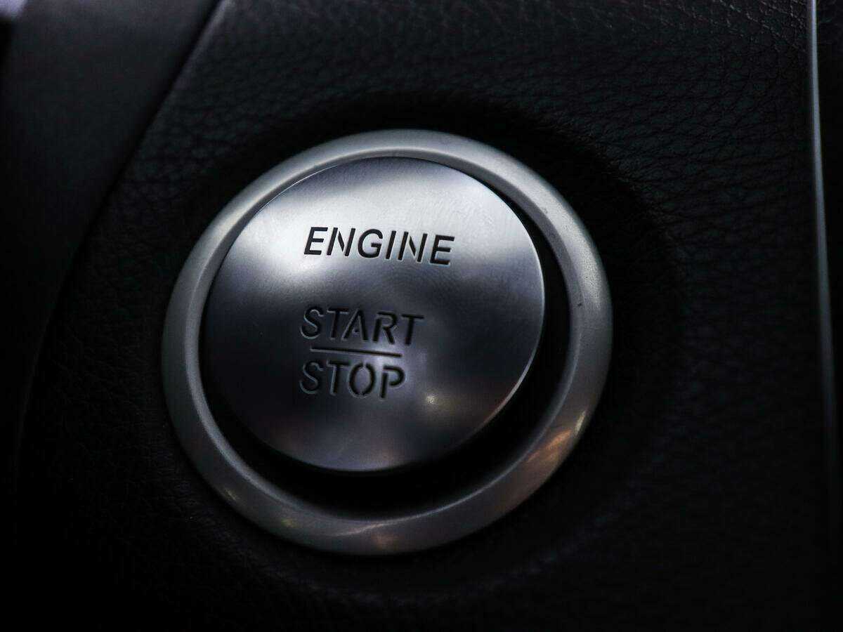 Б/У Мерседес-Бенц Ц-Класс 2016 года. Фото: #20