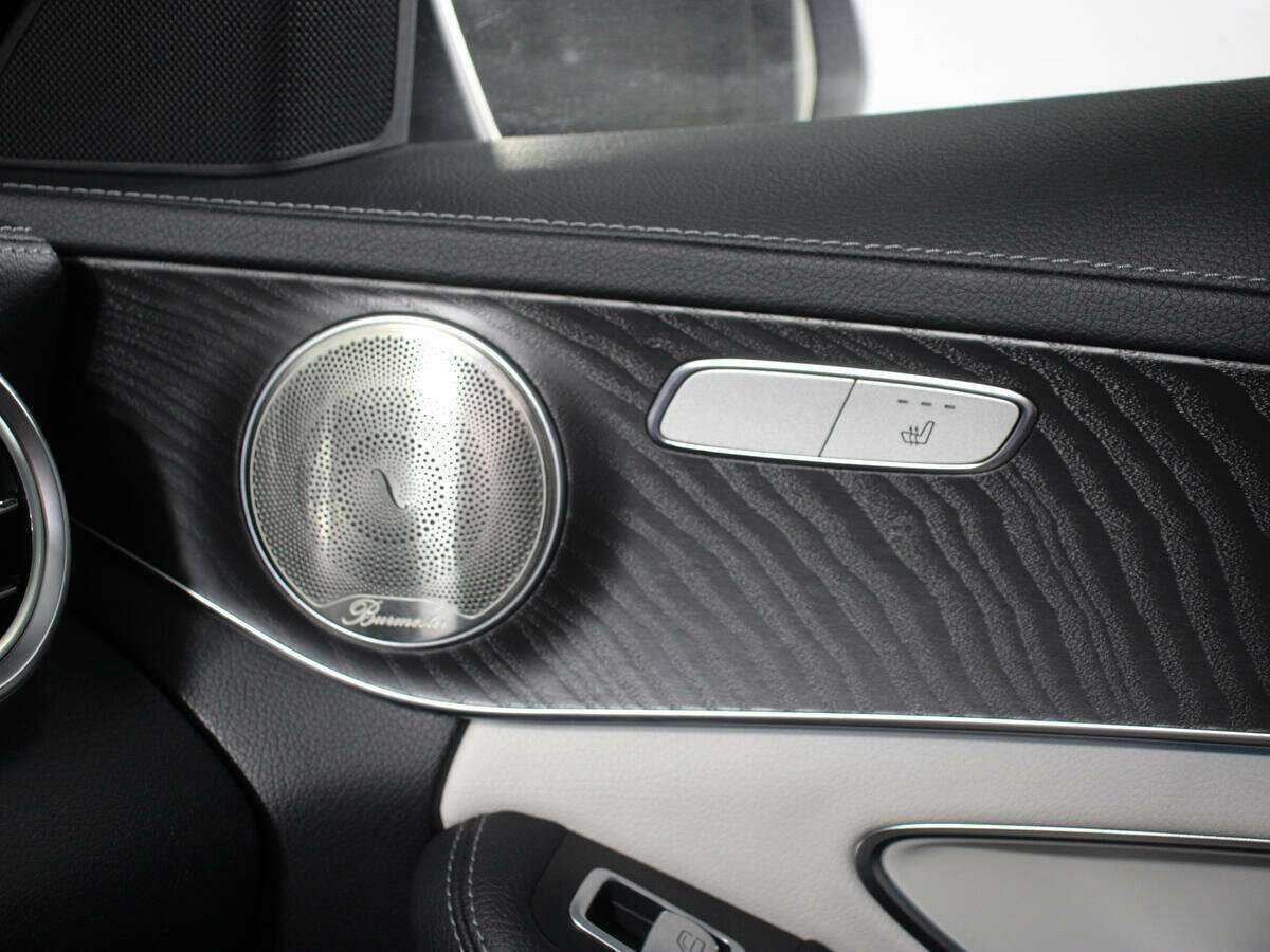 Б/У Мерседес-Бенц Ц-Класс 2015 года. Фото: #23