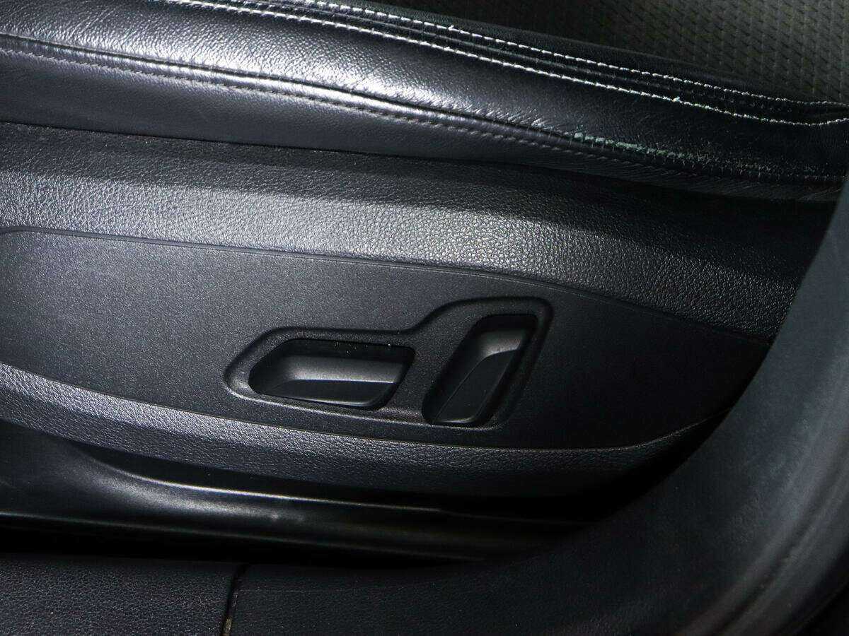 Б/У Ауди А4 2017 года. Фото: #18