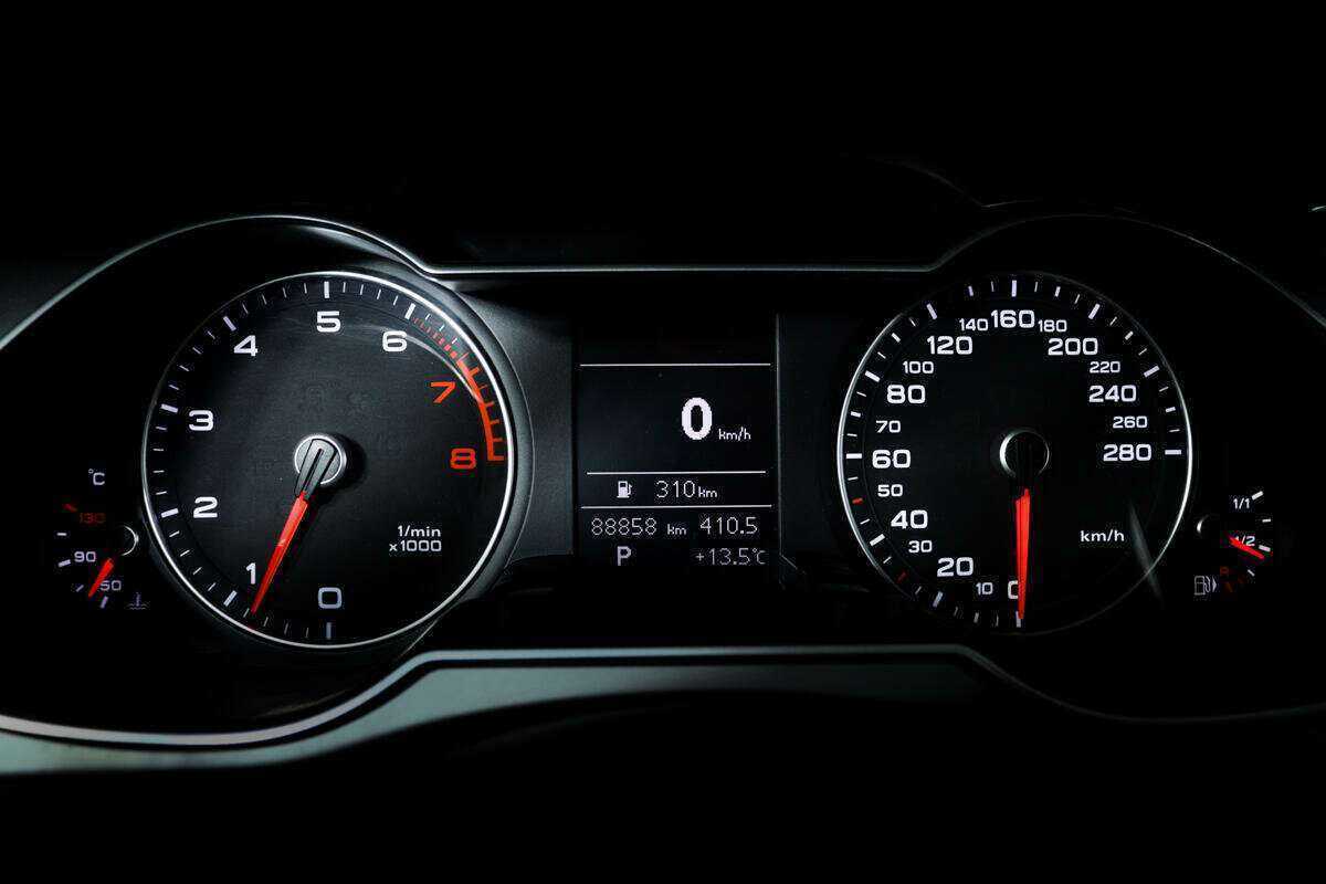 Б/У Ауди А4 2014 года. Фото: #5