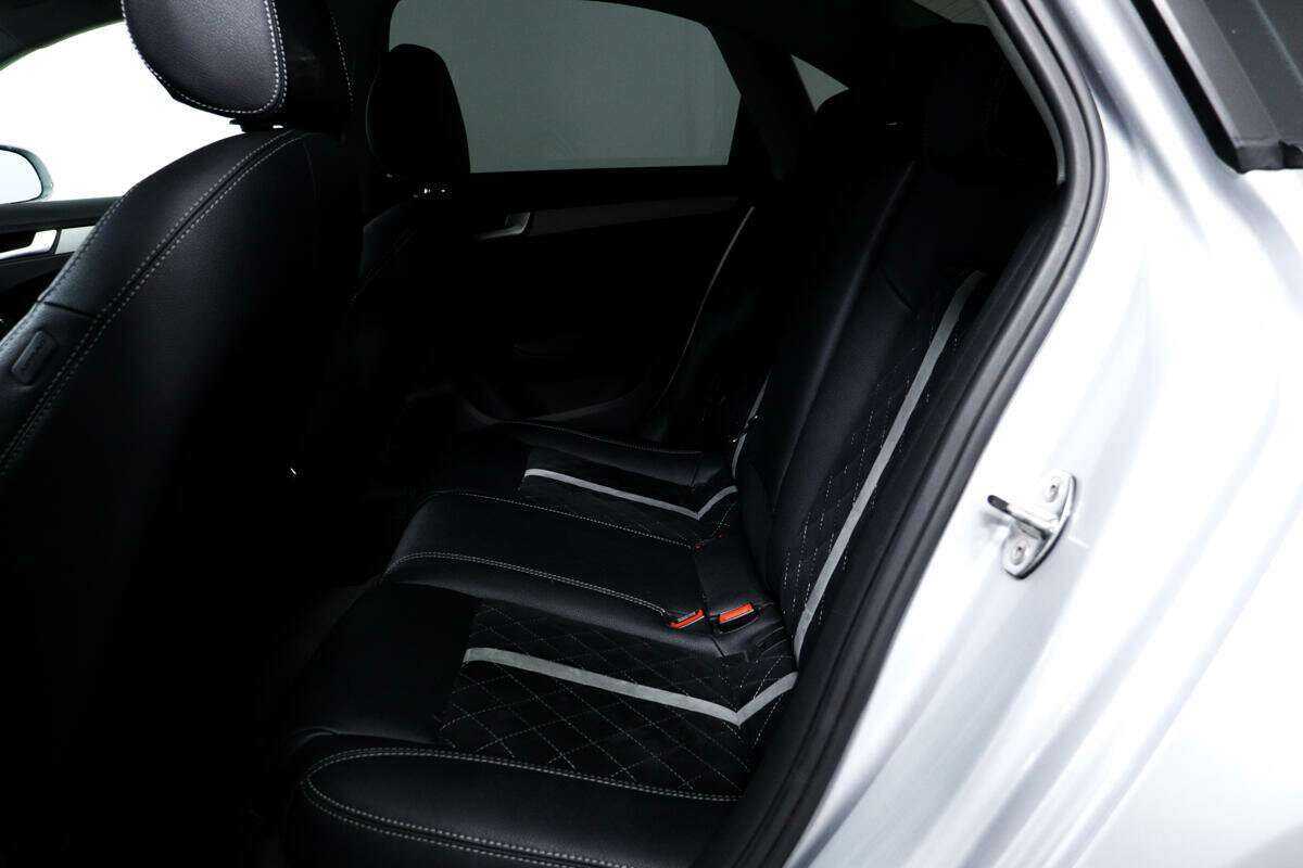 Б/У Ауди А4 2013 года. Фото: #9