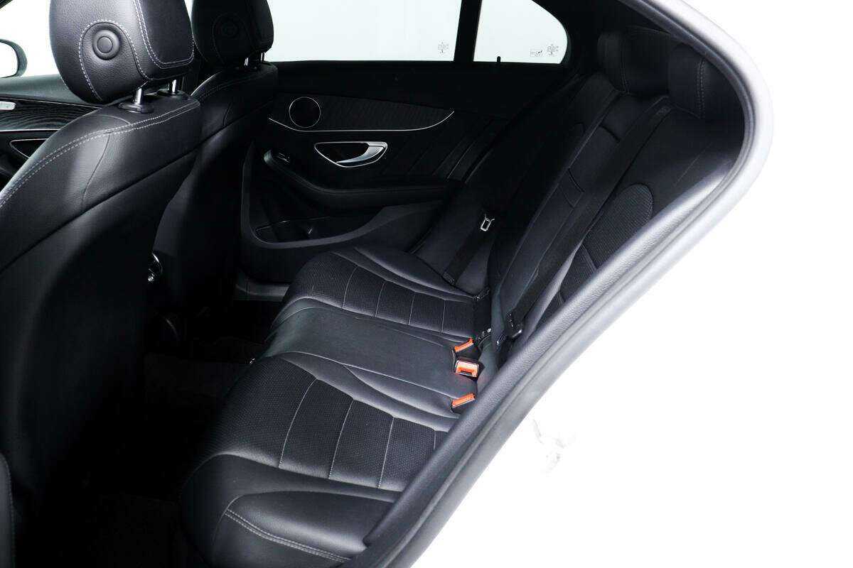 Б/У Мерседес-Бенц Ц-Класс 2017 года. Фото: #11