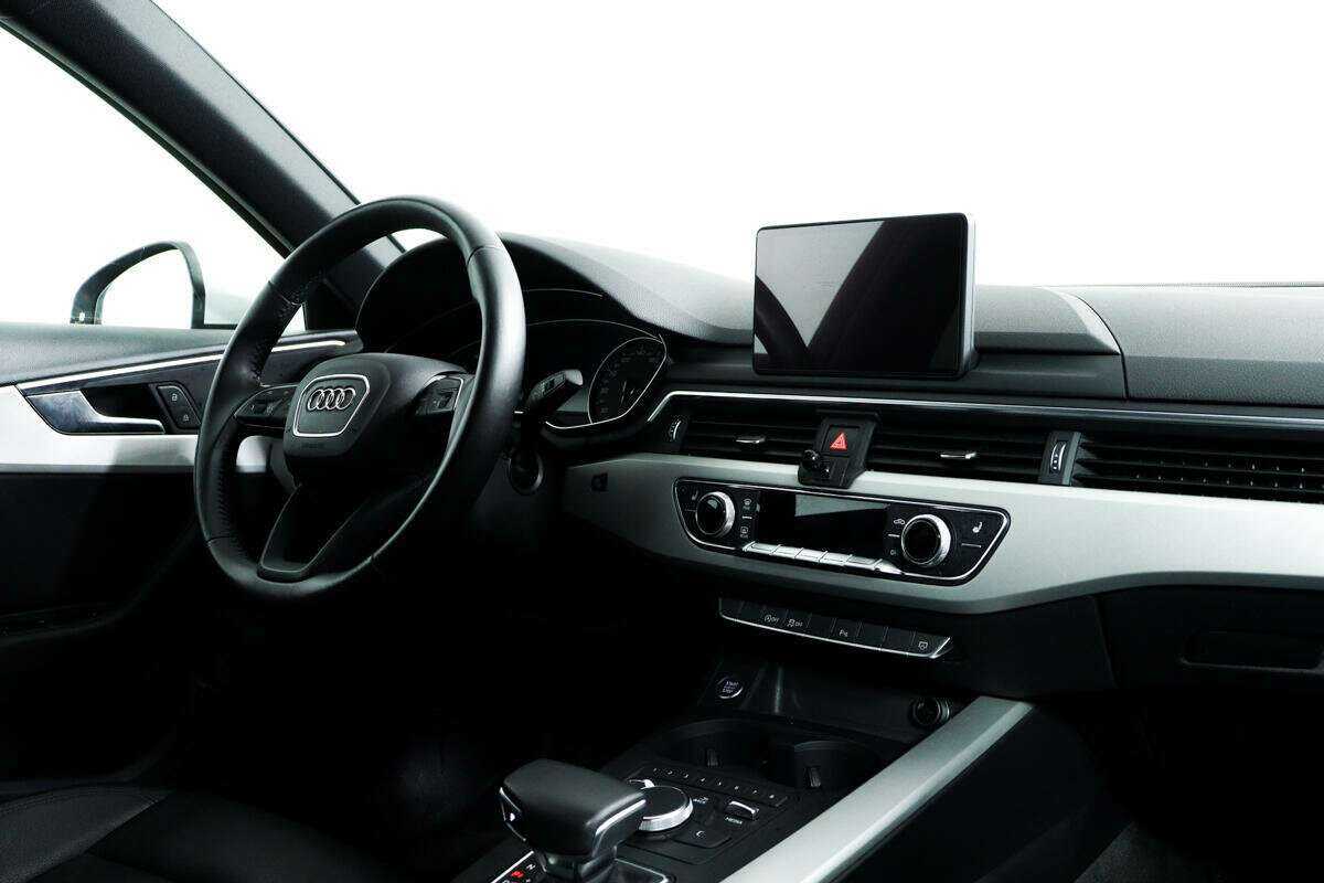 Б/У Ауди А4 2019 года. Фото: #8