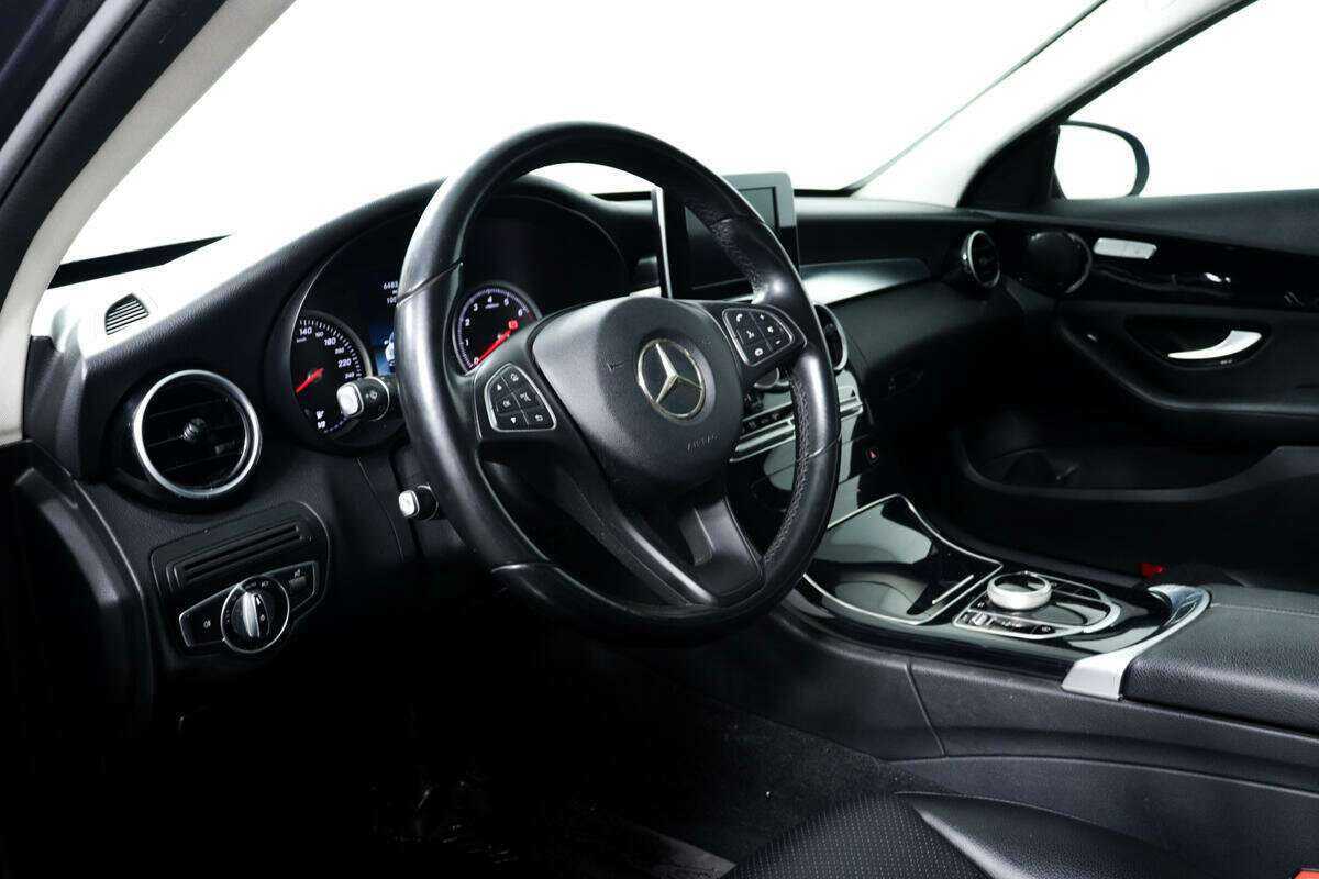 Б/У Мерседес-Бенц Ц-Класс 2015 года. Фото: #12