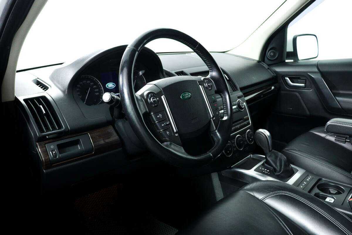 Б/У Лэнд Ровер Фрилендер 2014 года. Фото: #12