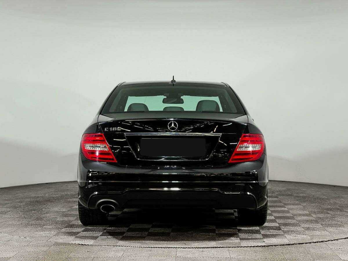 Б/У Мерседес-Бенц Ц-Класс 2012 года. Фото: #5