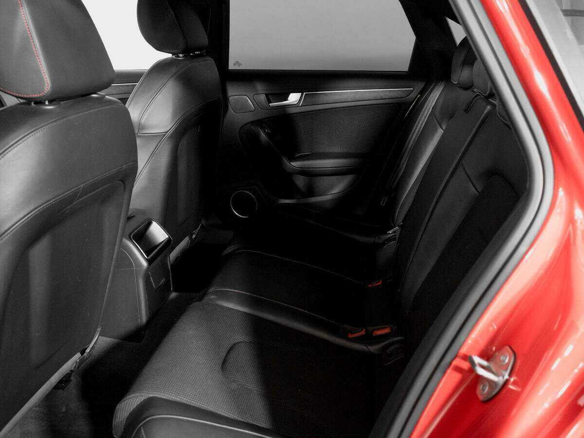 Б/У Ауди А4 2015 года. Фото: #8