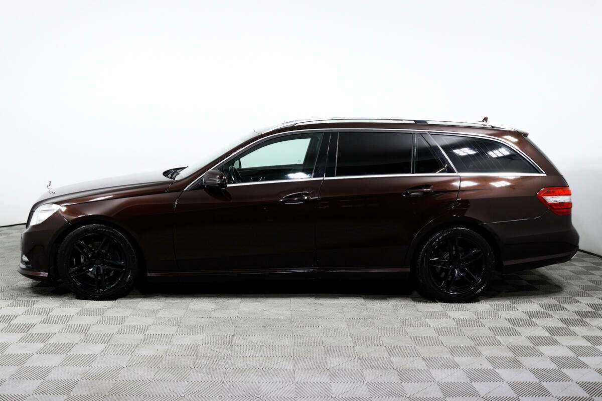 Б/У Мерседес-Бенц Е-Класс 2012 года. Фото: #7