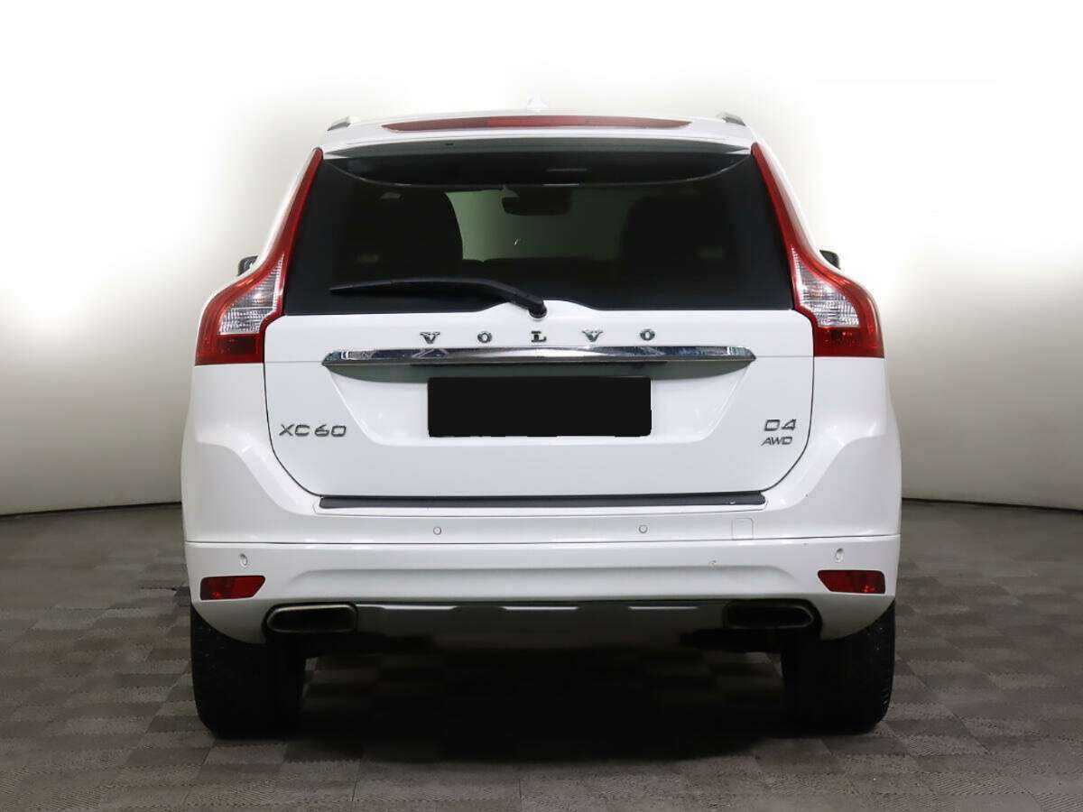 Б/У Вольво ИксЦ60 2015 года. Фото: #4