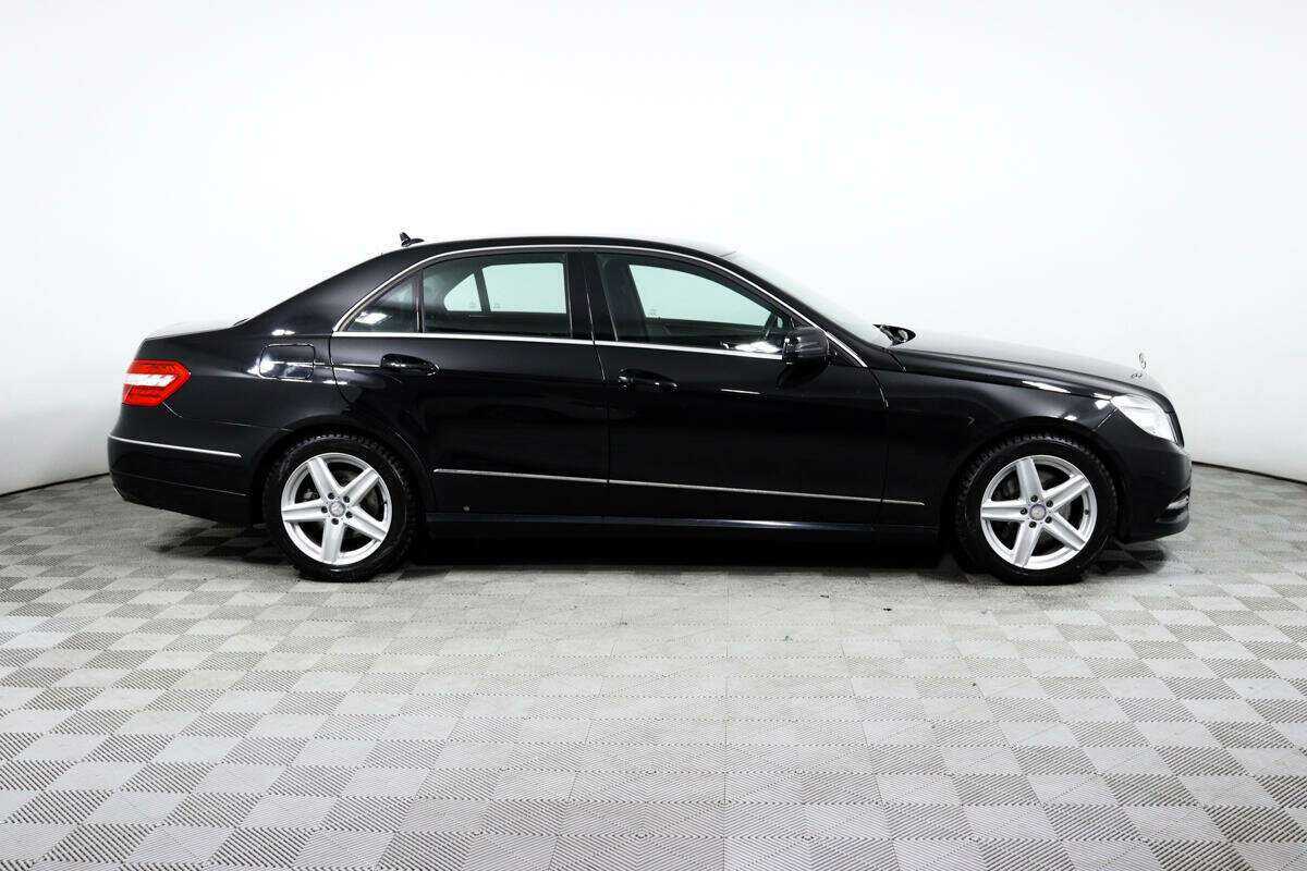 Б/У Мерседес-Бенц Е-Класс 2012 года. Фото: #3