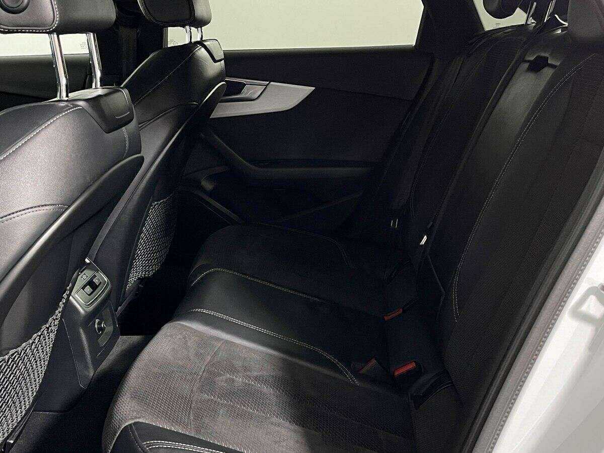 Б/У Ауди А4 2017 года. Фото: #9