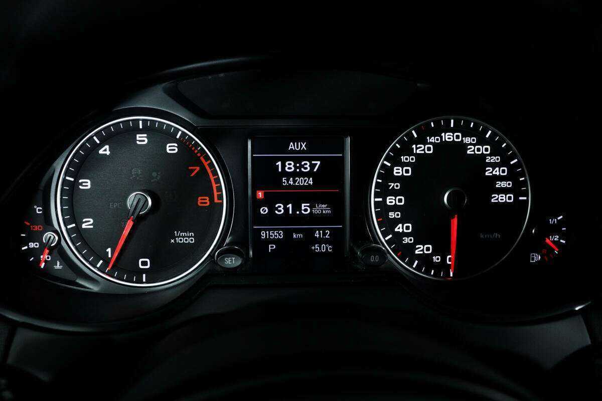 Б/У Ауди К5 2013 года. Фото: #9