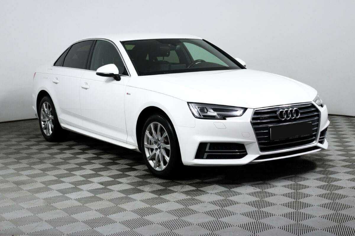 Б/У Ауди А4 2017 года. Фото: #2