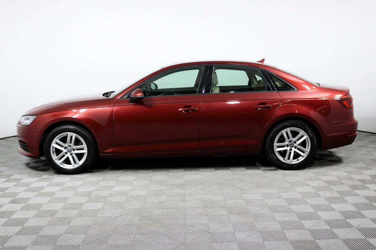 Б/У Ауди А4 2018 года. Фото: #7