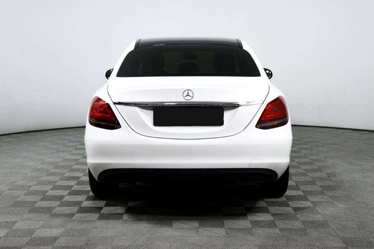 Б/У Мерседес-Бенц Ц-Класс 2018 года. Фото: #5