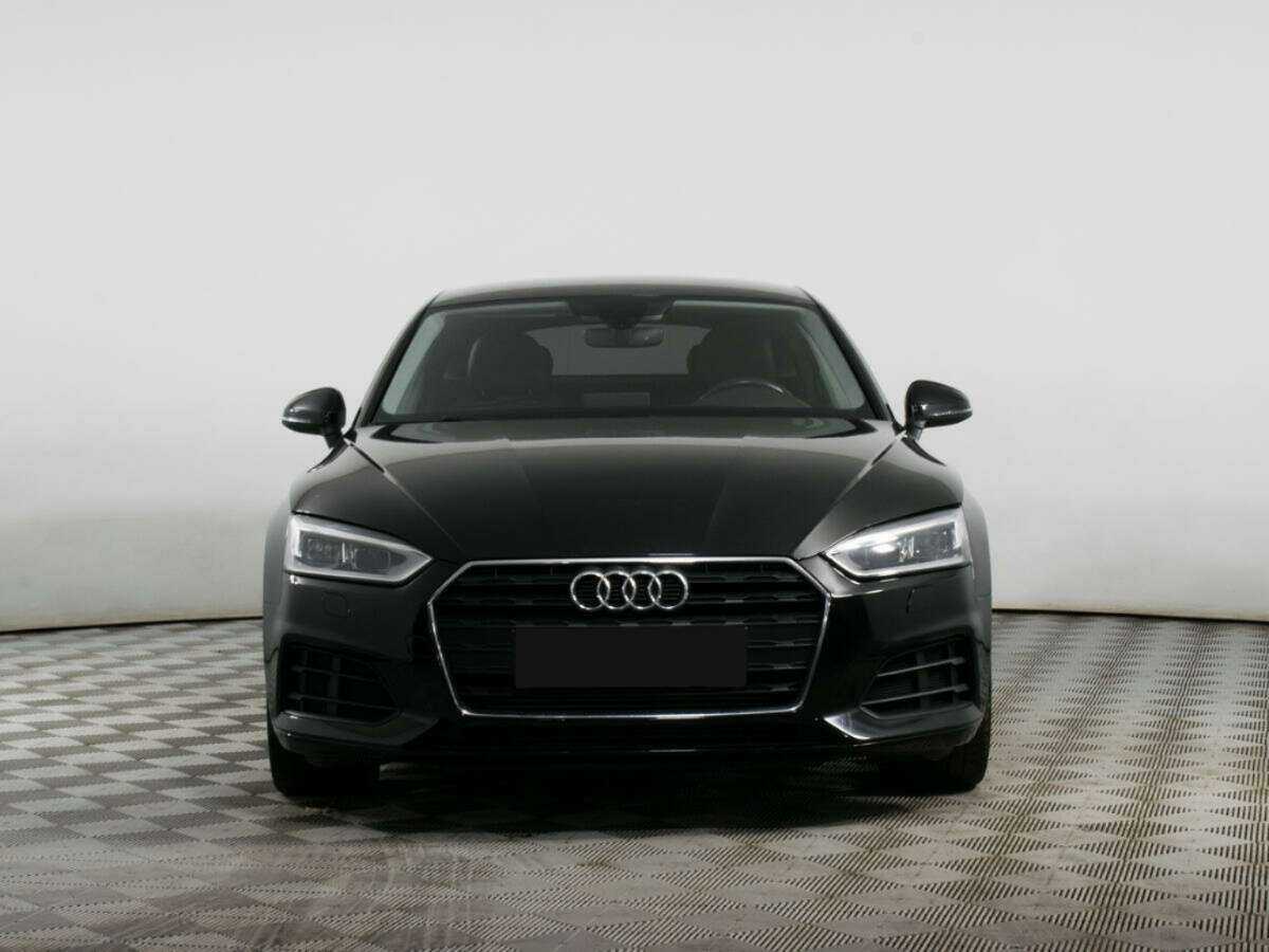 Б/У Ауди А5 2017 года. Фото: #1