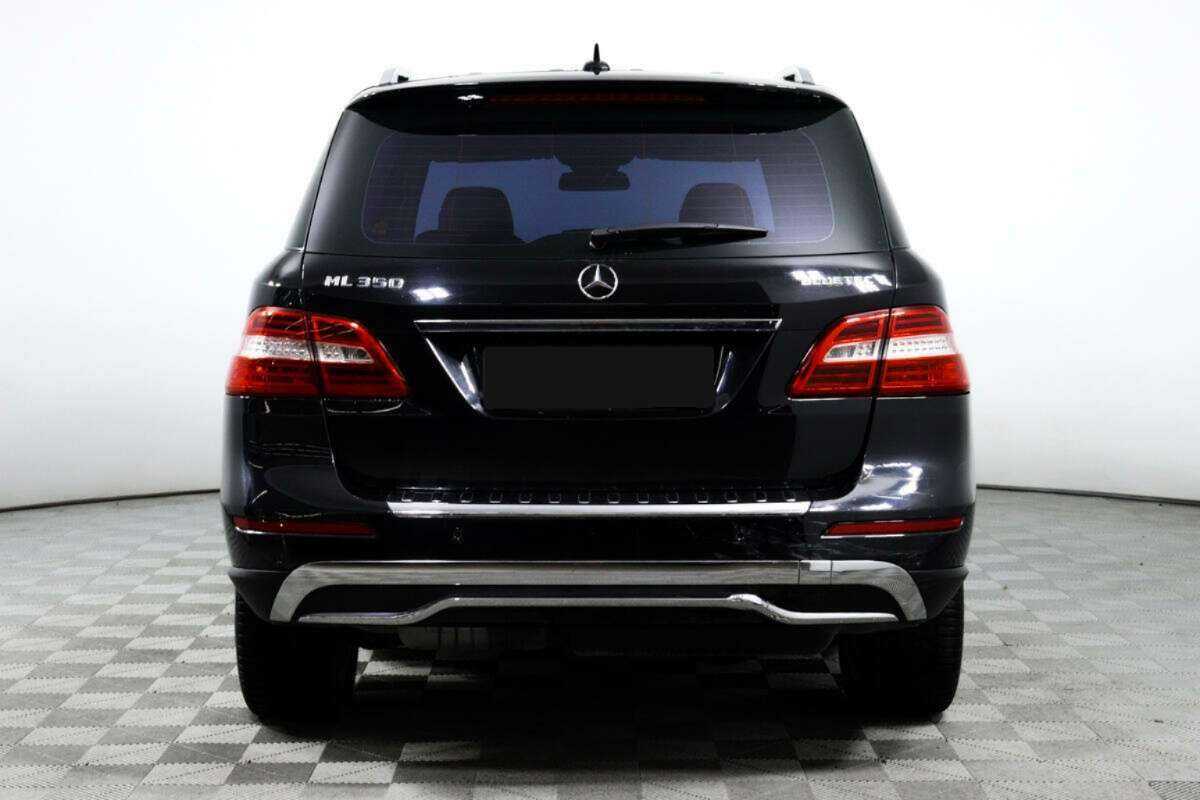 Б/У Мерседес-Бенц М-Класс 2014 года. Фото: #5