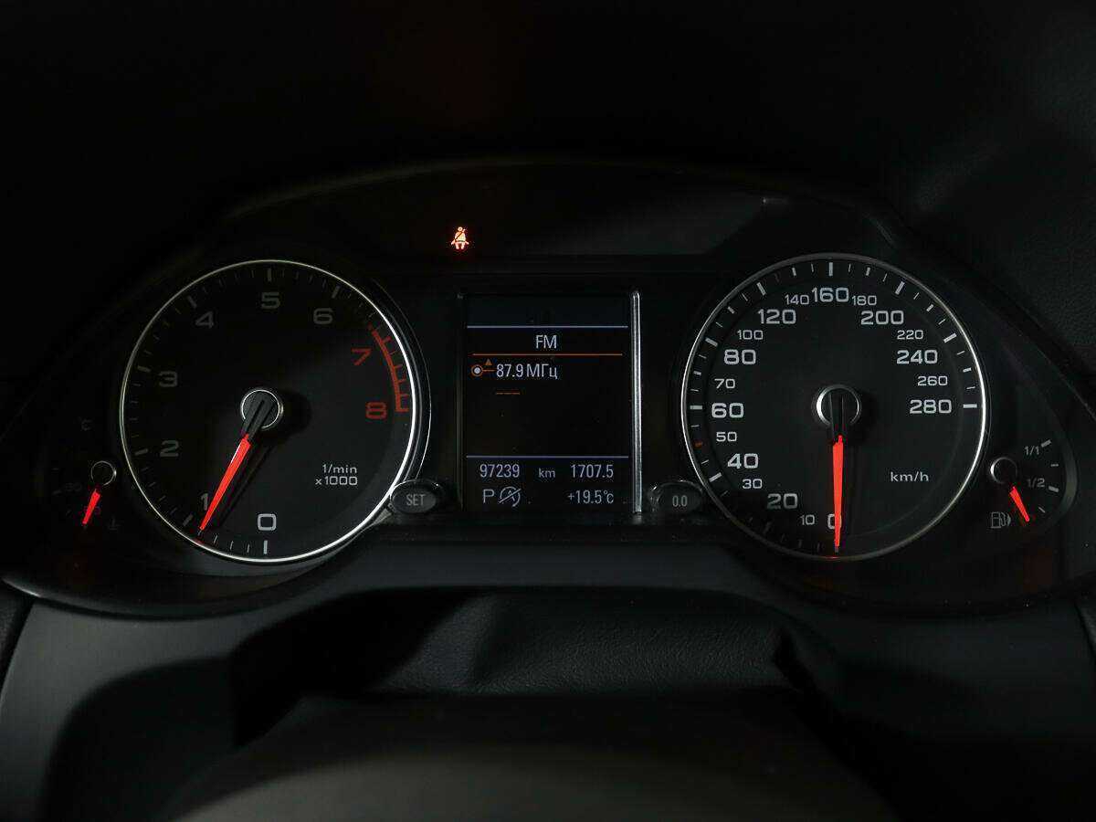 Б/У Ауди К5 2014 года. Фото: #9