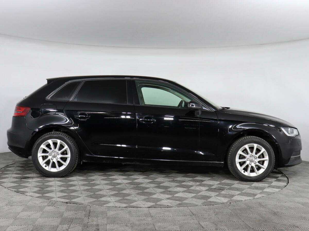 Б/У Ауди А3 2015 года. Фото: #3