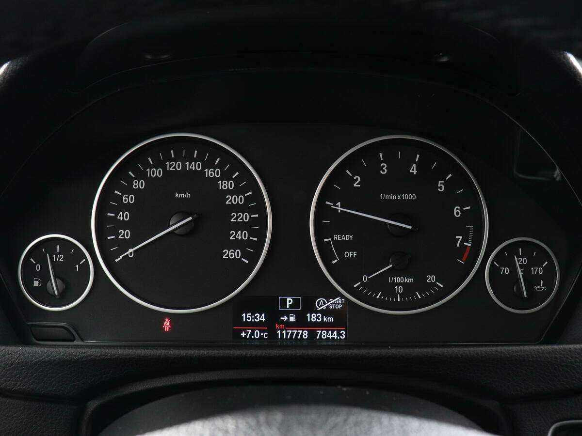 Б/У БМВ 3 серии 2016 года. Фото: #7