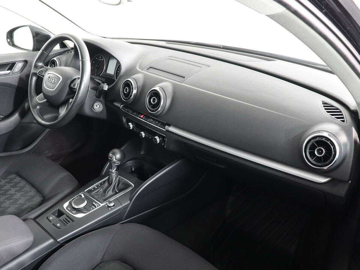 Б/У Ауди А3 2013 года. Фото: #8