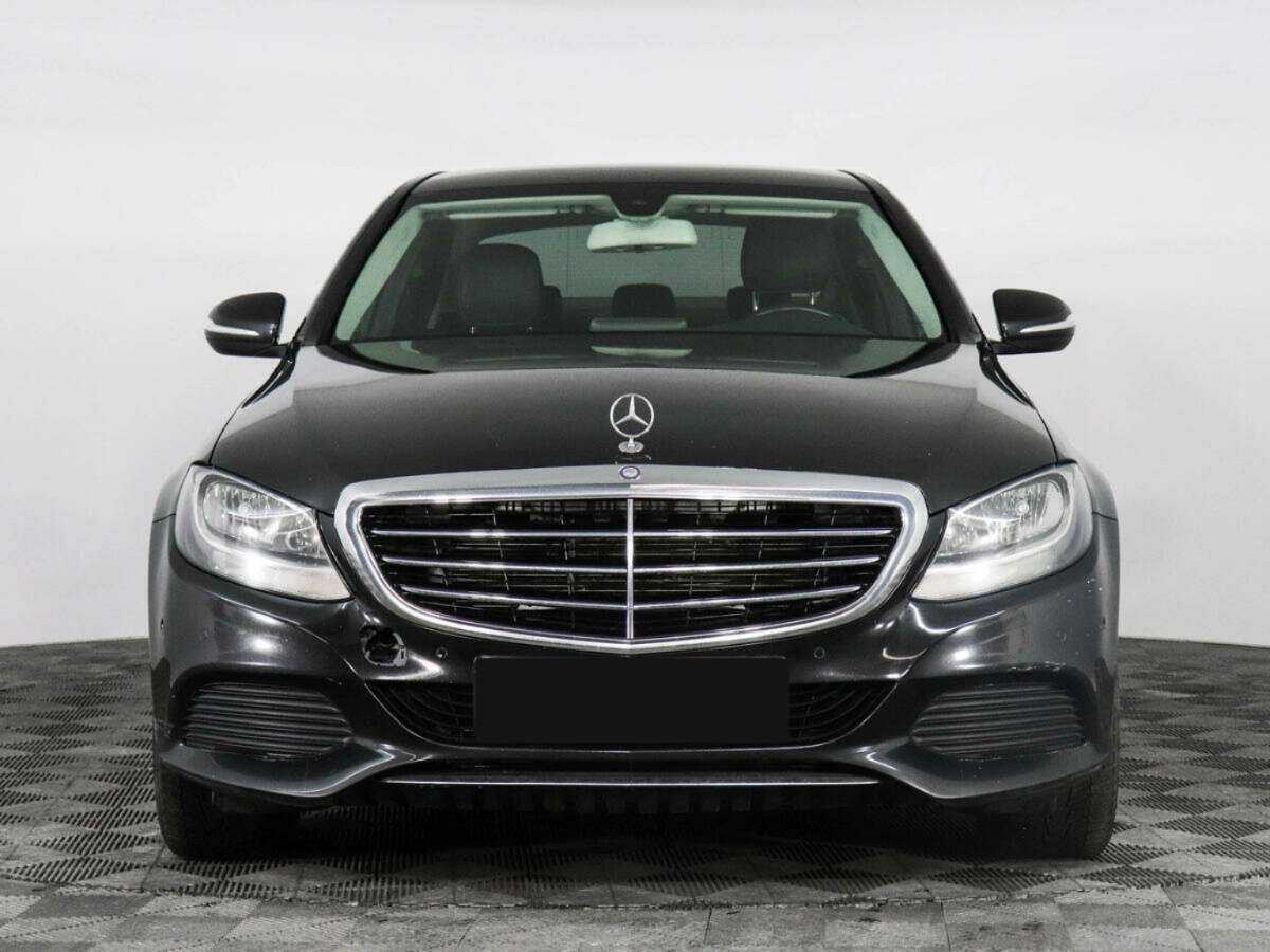 Б/У Мерседес-Бенц Ц-Класс 2015 года. Фото: #1