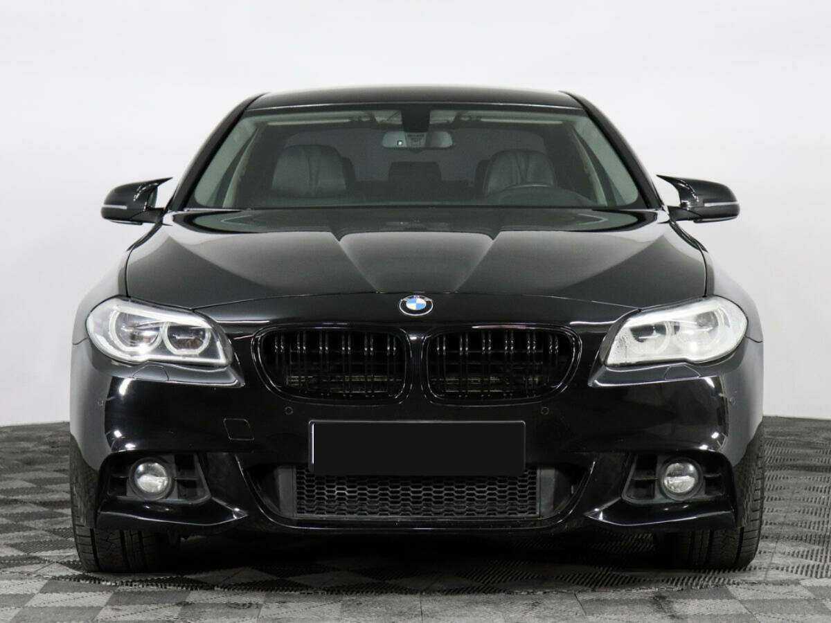 Б/У БМВ 5 серии 2015 года. Фото: #2